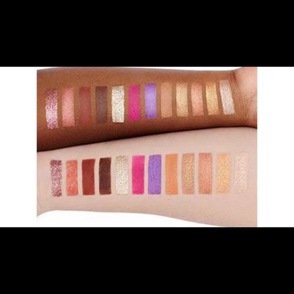 **BNIB**Never opened. Original packaging all still intact -PUR FESTIVAL PALETTE- - Picture 6 of 8